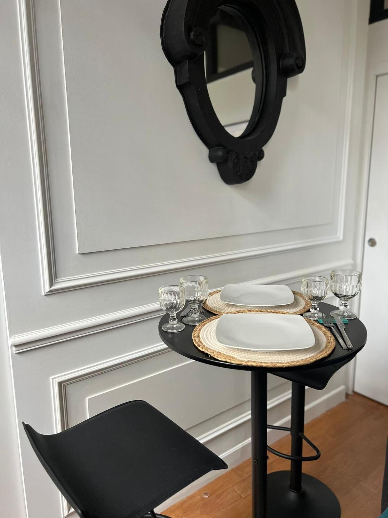 Un Studio Cosy Au Coeur De Paris 17 Batignolles , Monceau Exteriör bild